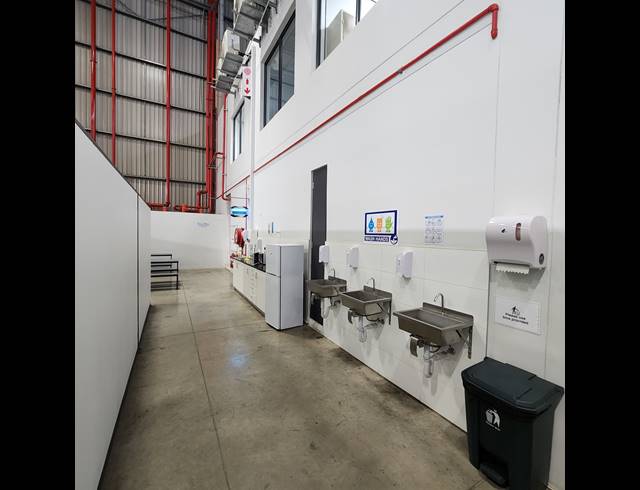 3,450M² WAREHOUSE TO LET IN RIVERHORSE VALLEY
